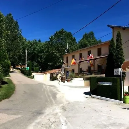 Roulotte Avec Terrasse - 4 Pers. - Api-1-52-1589 Camping