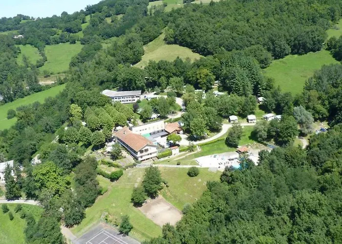 Camping Roulotte Avec Terrasse - 4 Pers. - Api-1-52-1589 *